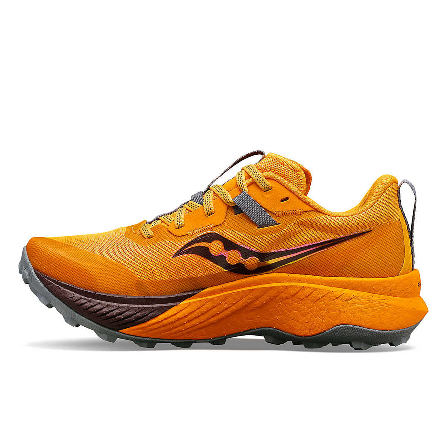 Saucony Endorphin Edge — Femme Flax / Metal